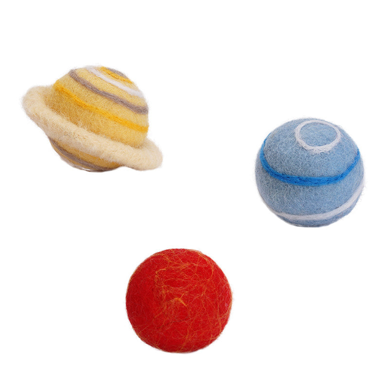 Bitten Catnip Ball Playset